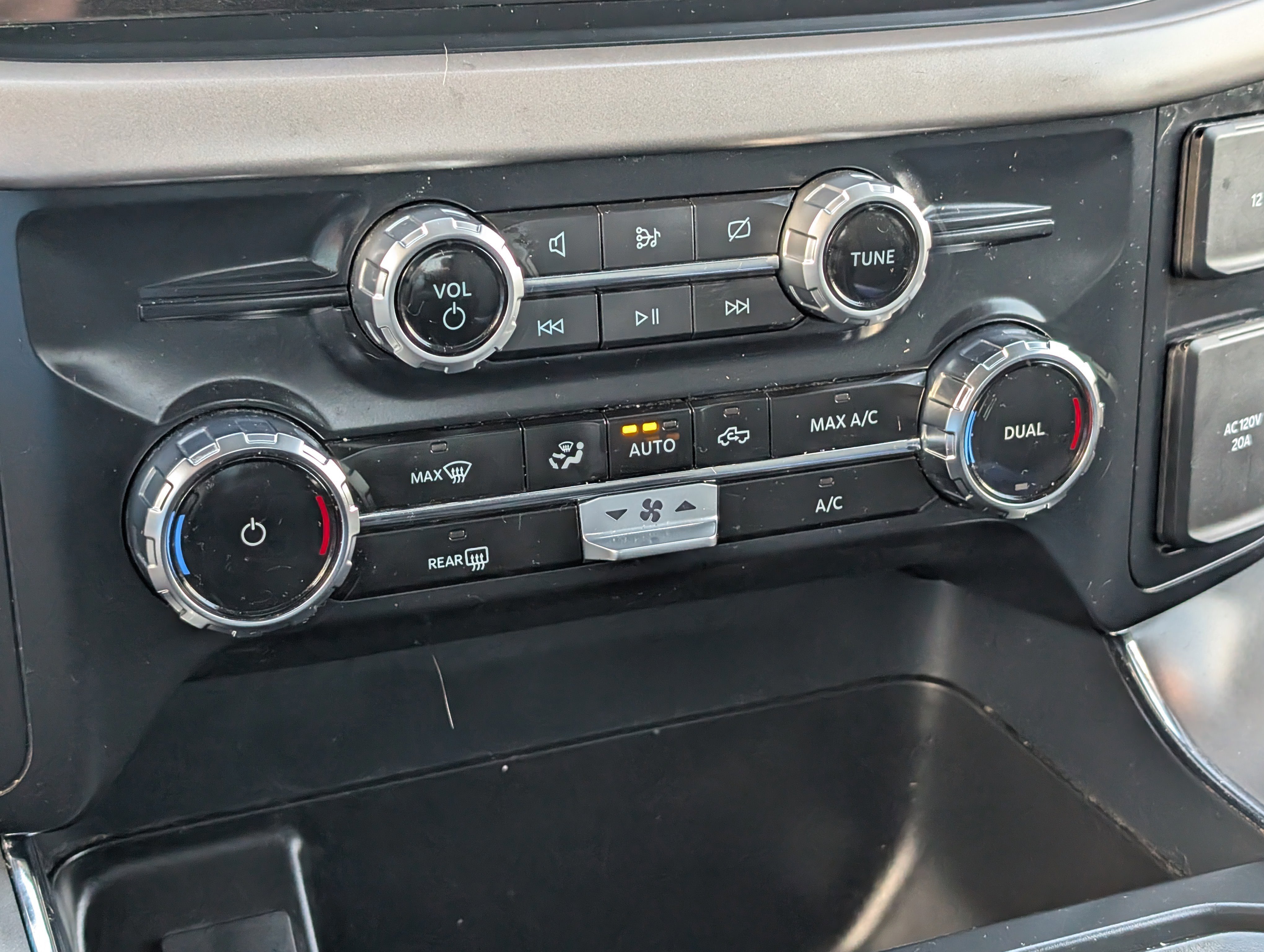 Certified 2024 Ford F150 XLT w/ Mobile Office Package image 29