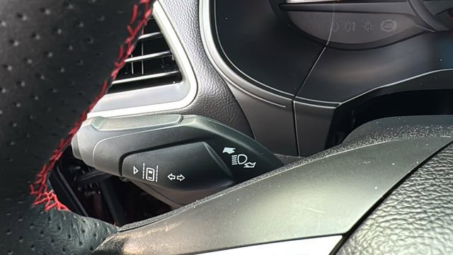 Certified 2023 Ford Edge ST-Line image 16