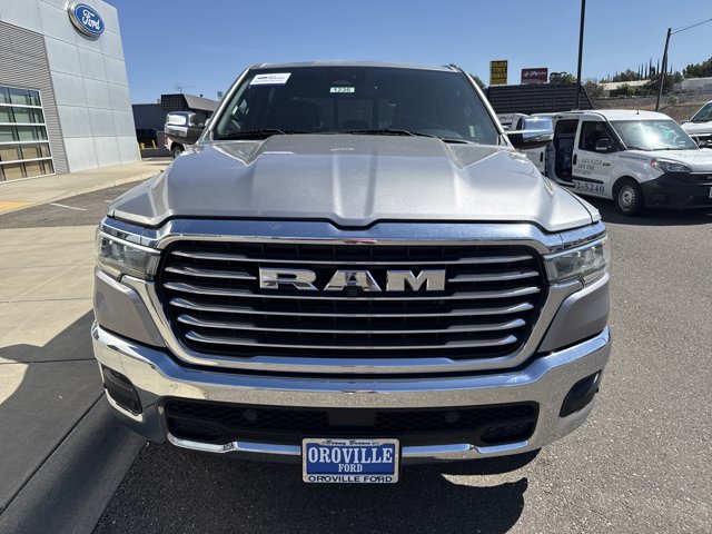 Used 2025 RAM 1500 Laramie AWD/4WD image 8