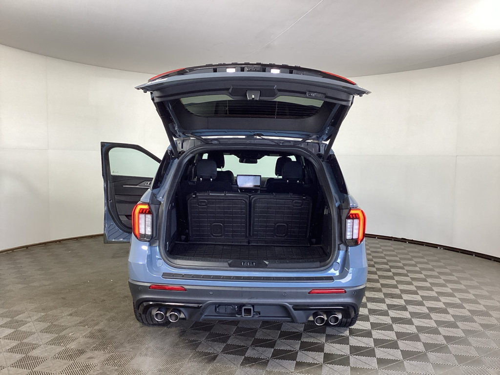 Certified 2025 Ford Explorer ST AWD/4WD image 35