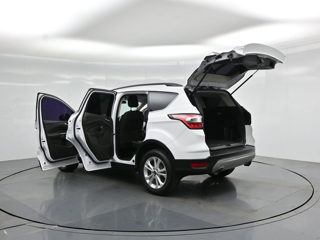 Certified 2018 Ford Escape SE FWD image 34