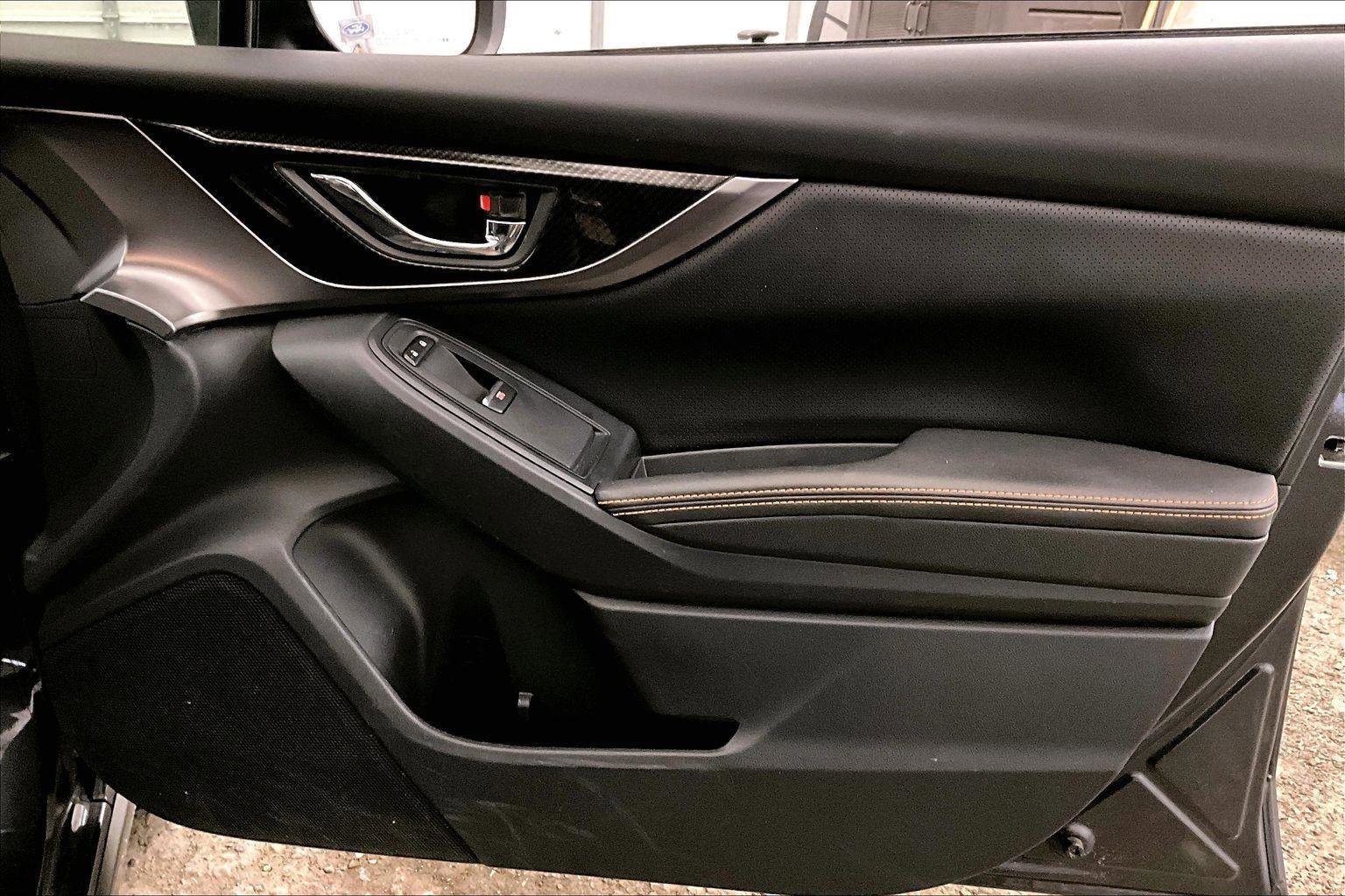 Used 2018 Subaru Crosstrek 2.0i Limited image 23