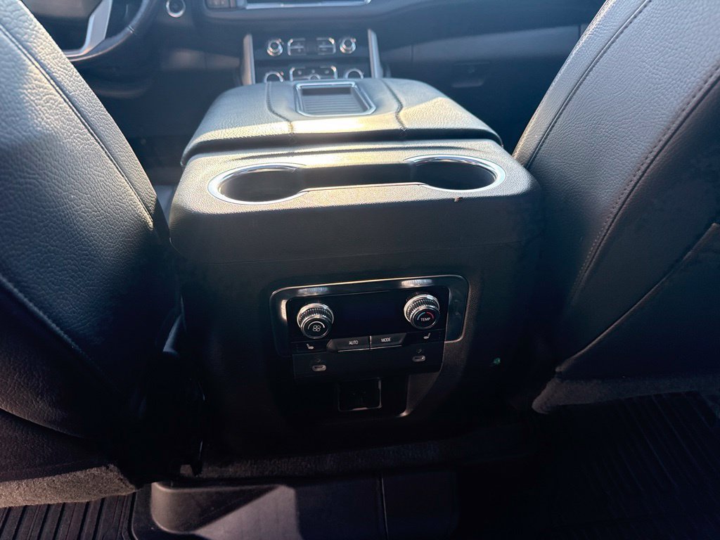 Used 2022 GMC Yukon Denali w/ Advanced Technology Package AWD/4WD image 15