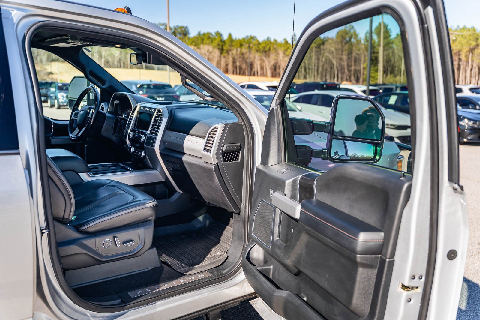 Certified 2019 Ford F250 Platinum w/ Platinum Ultimate Package image 13