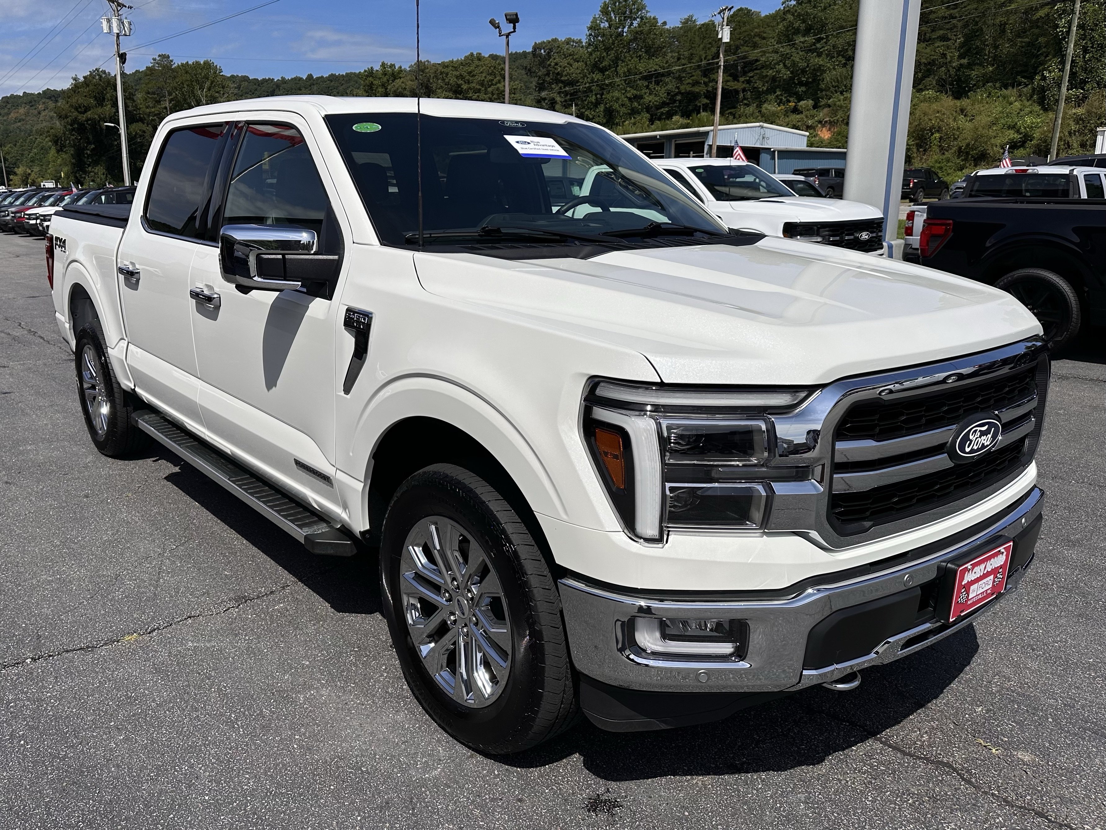 Certified 2024 Ford F150 Lariat w/ FX4 Off-Road Package AWD/4WD image 4