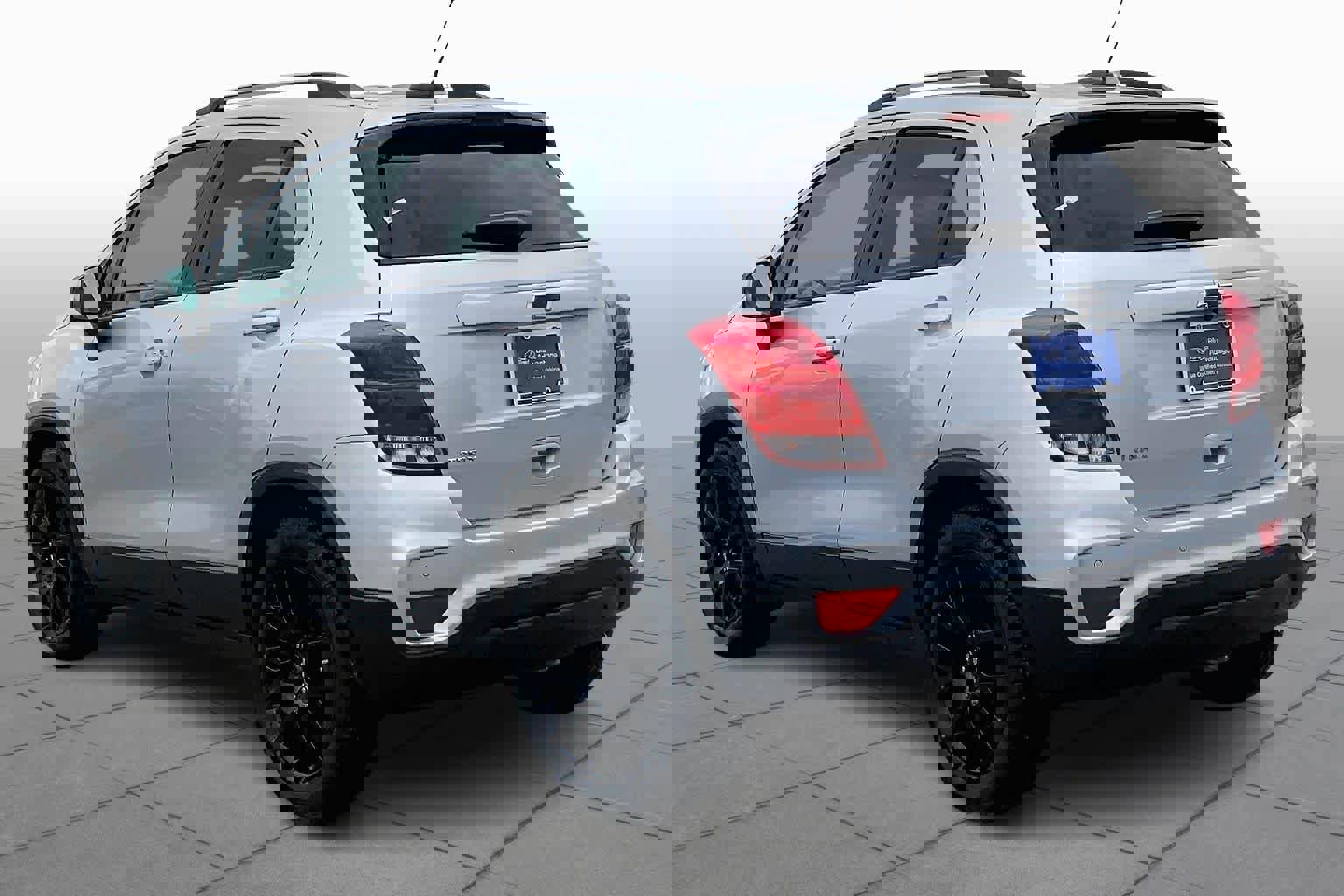 Used 2022 Chevrolet Trax LT w/ Driver Confidence Package image 11