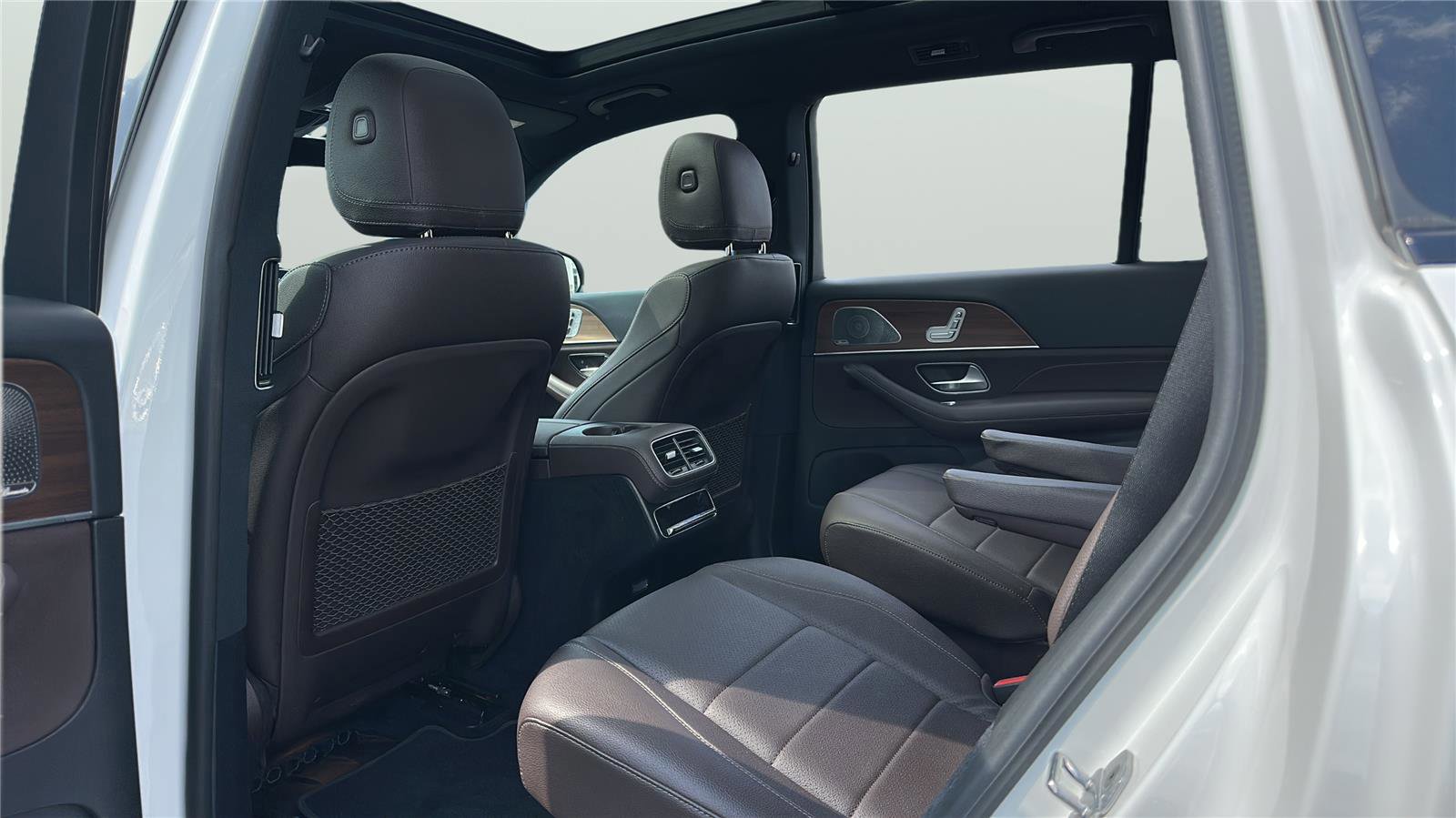 Used 2022 Mercedes-Benz GLS 450 4MATIC image 27