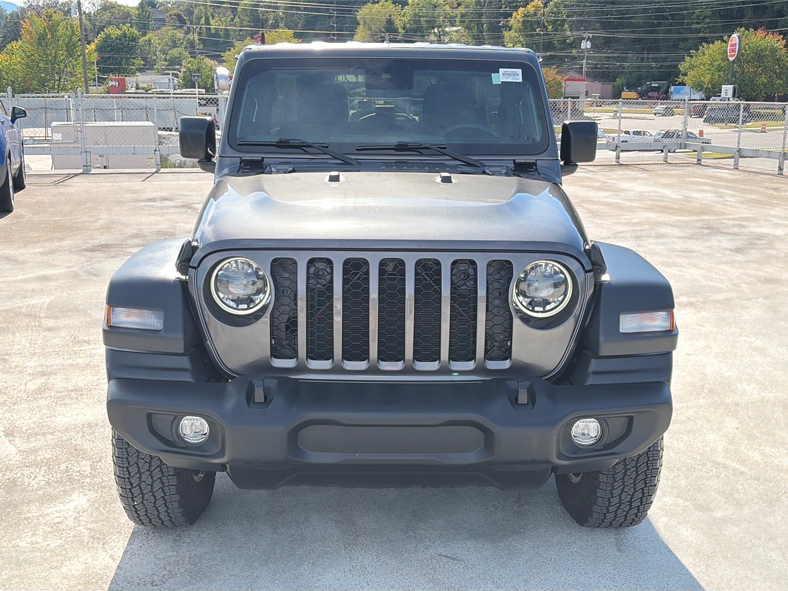 Used 2024 Jeep Wrangler Unlimited Sport AWD/4WD image 6