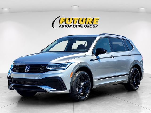 Used 2023 Volkswagen Tiguan SE R-Line FWD image 8