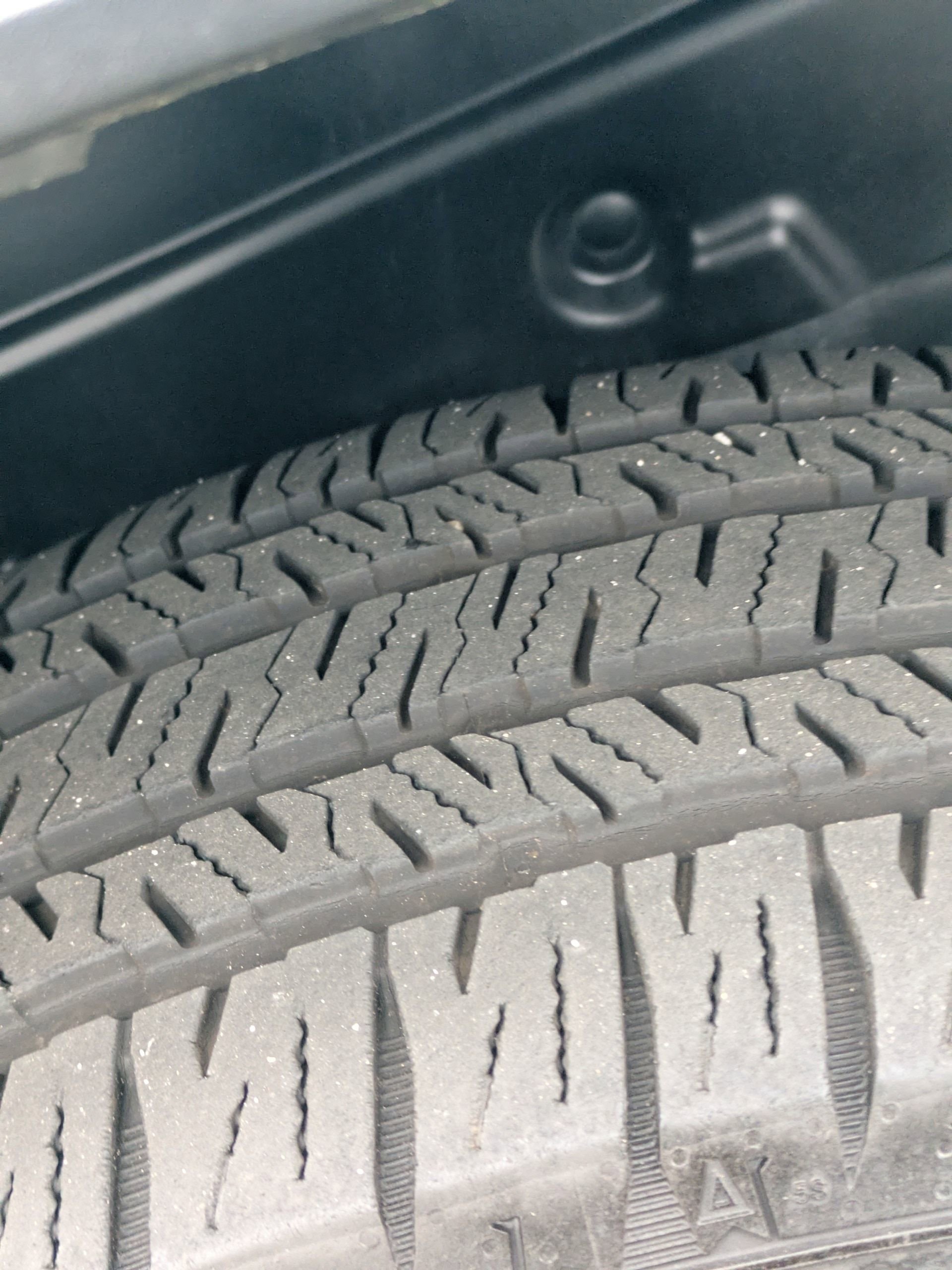 Used 2024 Jeep Wrangler Unlimited Sahara w/ Technology Group image 9