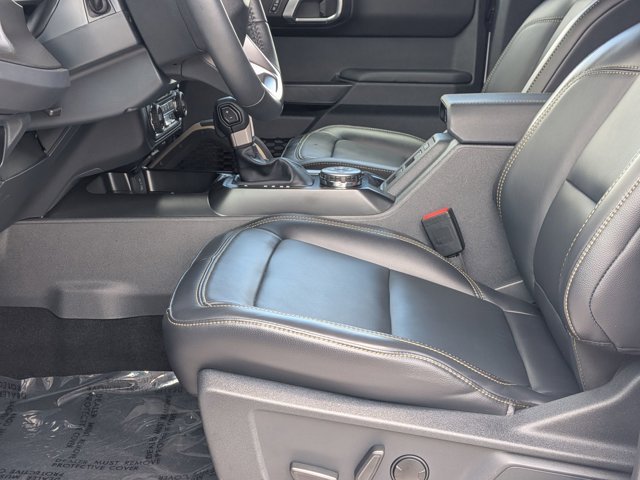 Certified 2025 Ford Bronco Badlands AWD/4WD image 11