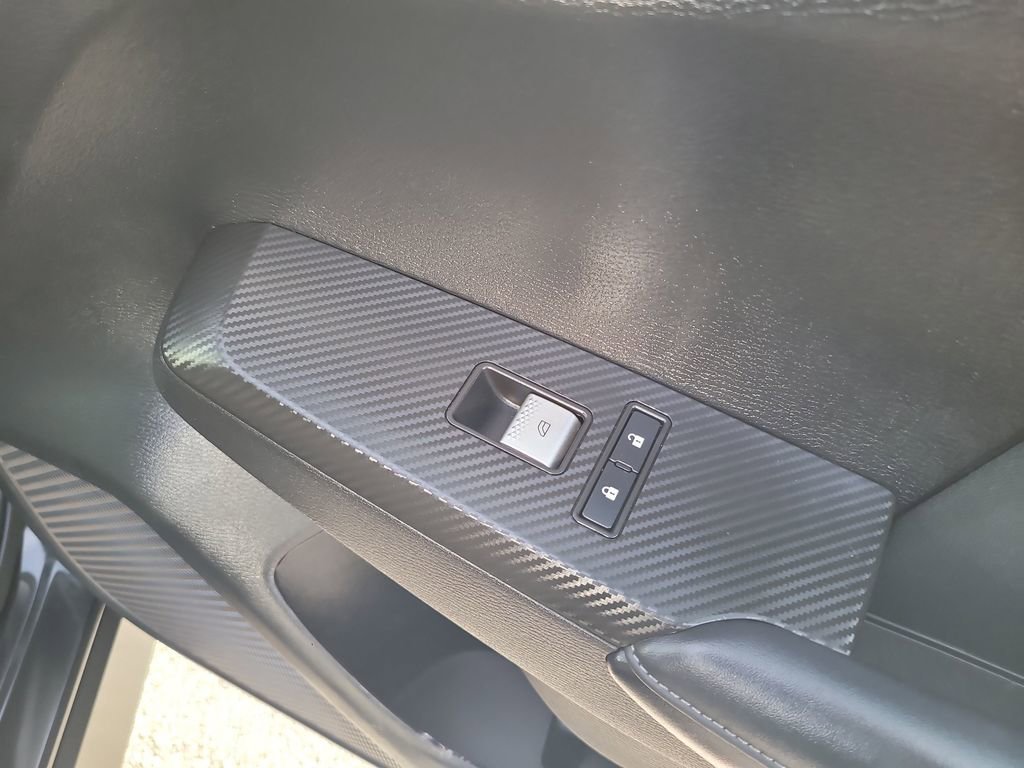 Used 2024 Mitsubishi Outlander ES image 28