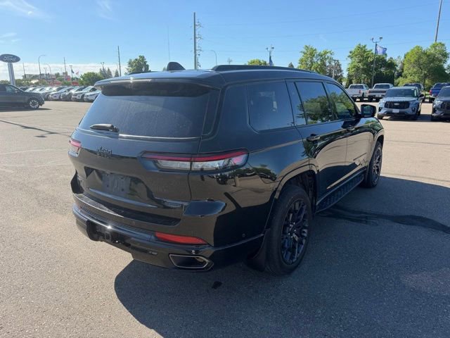 Used 2024 Jeep Grand Cherokee L Summit AWD/4WD image 10