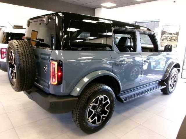 Certified 2025 Ford Bronco Outer Banks AWD/4WD image 5