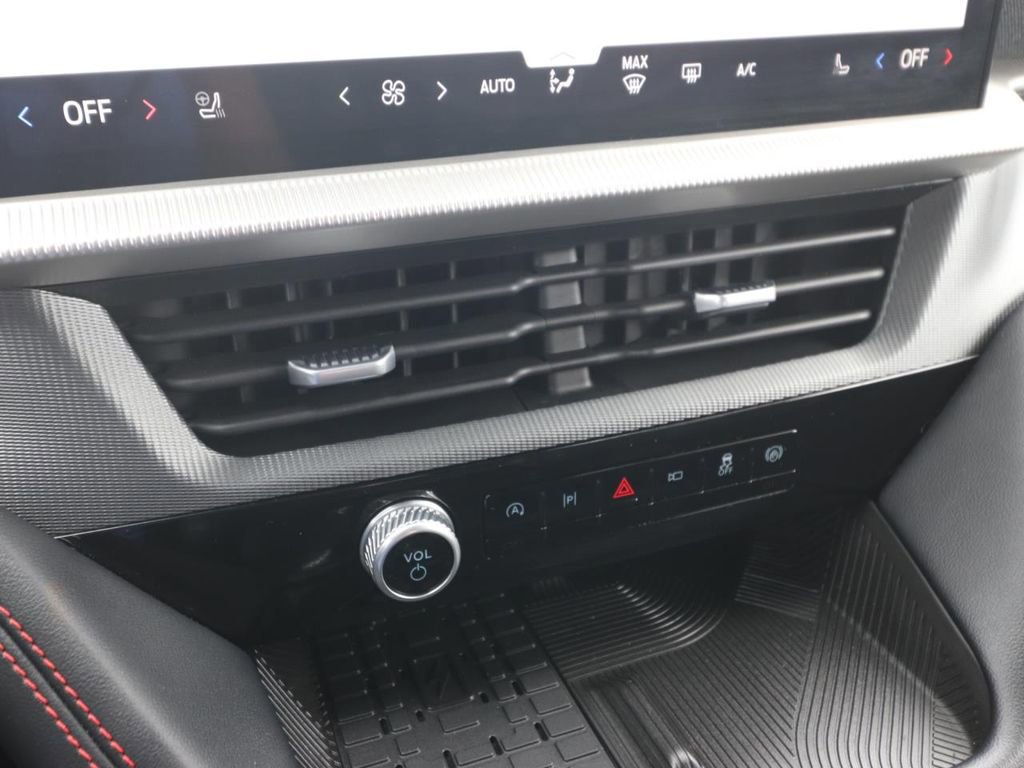 Certified 2025 Ford Explorer ST-Line w/ Premium Package image 21