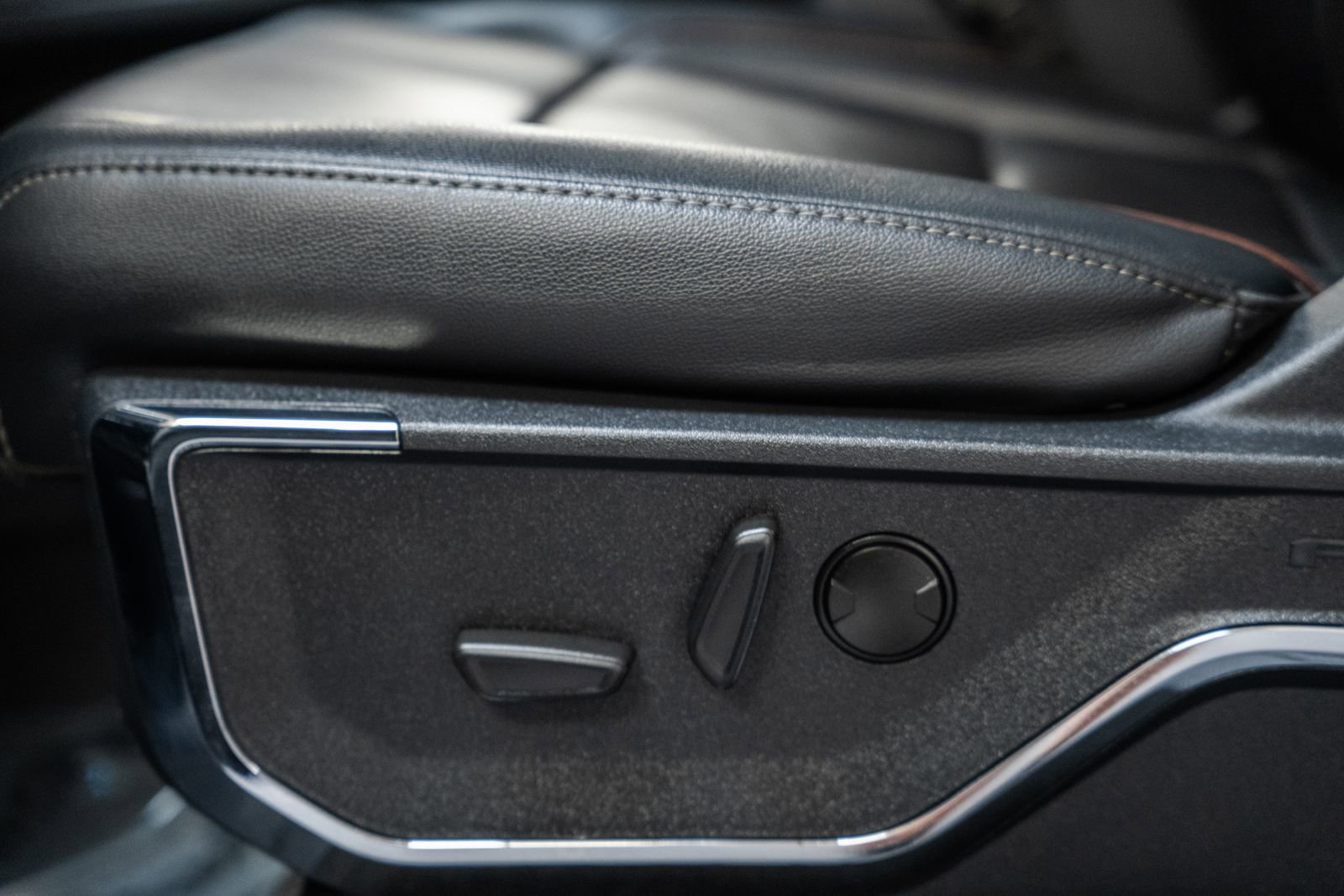 Certified 2024 Ford F250 Lariat w/ Lariat Ultimate Package image 50