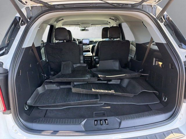 Certified 2023 Ford Explorer XLT w/ Equipment Group 202A image 23