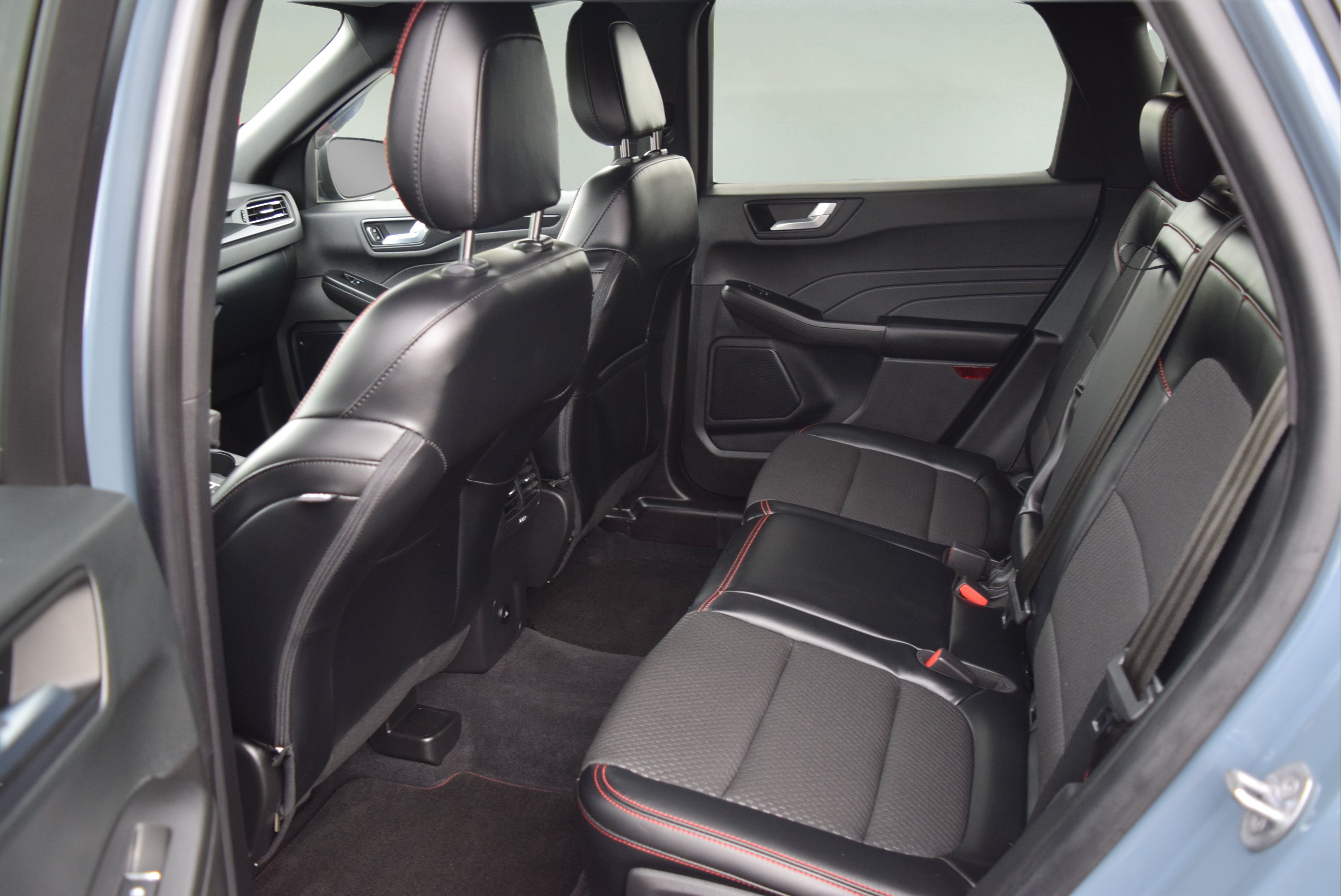 Certified 2023 Ford Escape ST-Line AWD/4WD image 8