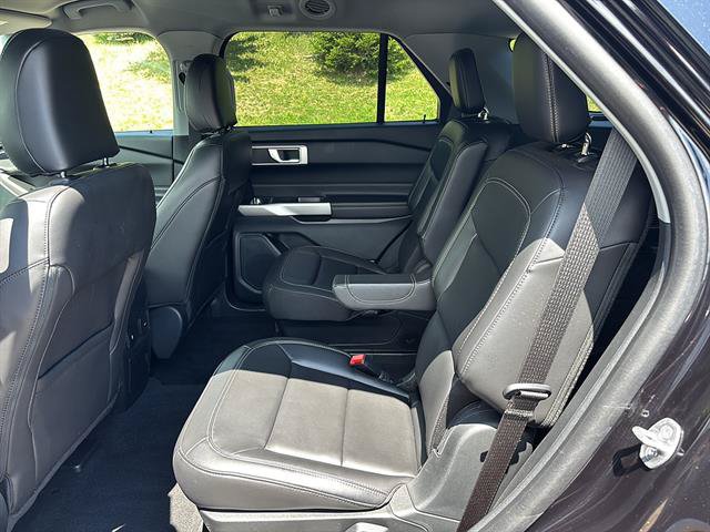 Certified 2024 Ford Explorer XLT w/ Equipment Group 202A AWD/4WD image 16