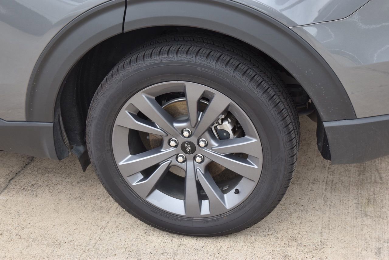 Certified 2023 Ford Explorer XLT w/ Equipment Group 202A image 13