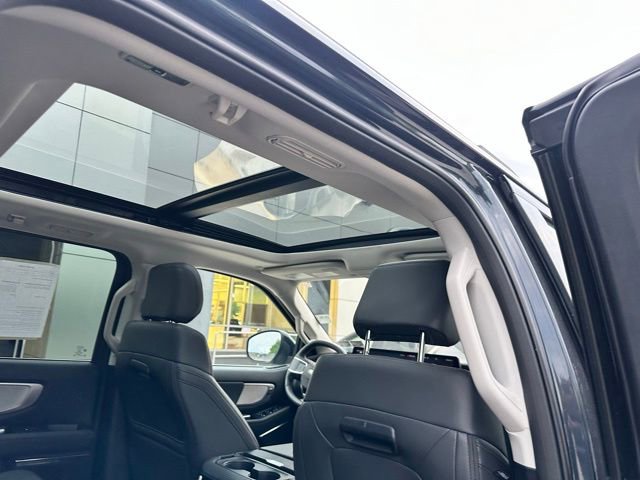 Certified 2025 Ford Expedition Active AWD/4WD image 50
