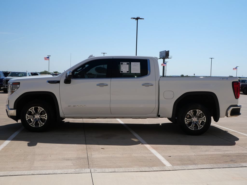 Used 2025 GMC Sierra 1500 SLT AWD/4WD image 3