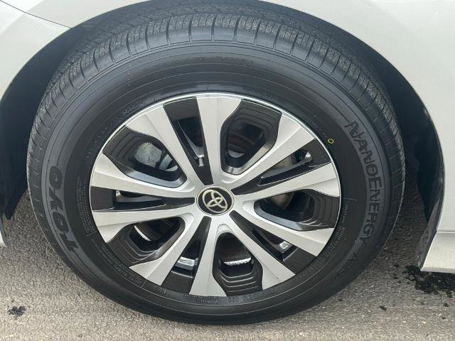 Used 2022 Toyota Prius Prime XLE image 21