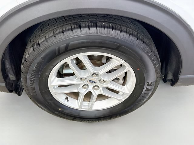 Certified 2025 Ford Explorer Active AWD/4WD image 30