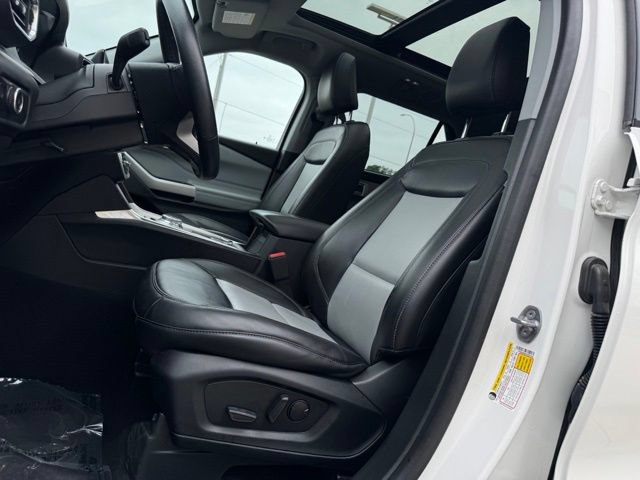 Certified 2023 Ford Explorer XLT w/ Equipment Group 202A AWD/4WD image 5