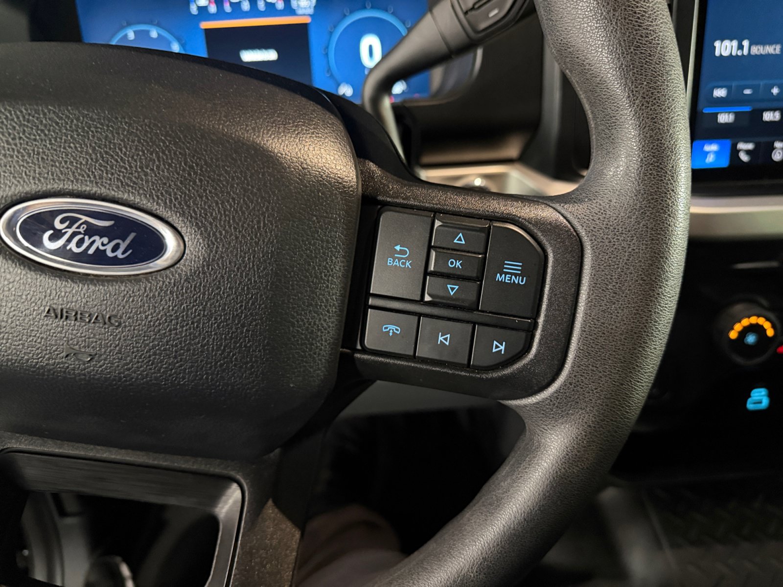 Certified 2024 Ford F250 XLT w/ XLT Premium Package AWD/4WD image 19