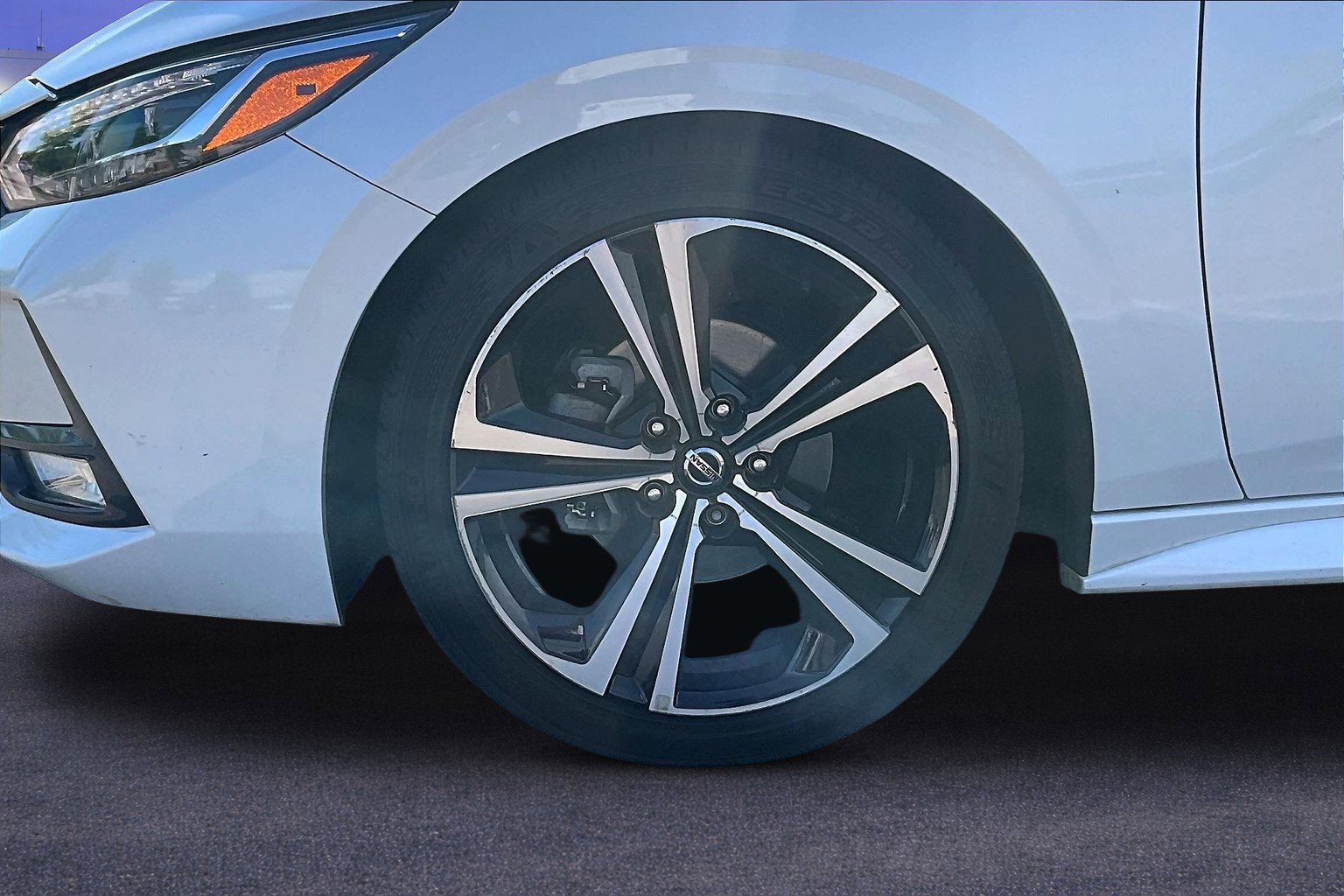 Used 2020 Nissan Sentra SR w/ Premium Package FWD image 34