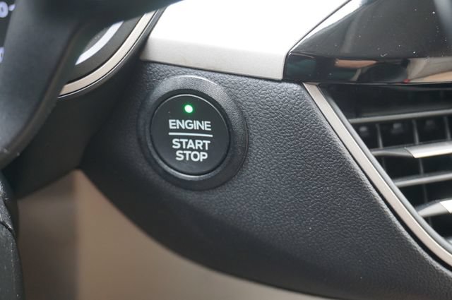Certified 2021 Ford Escape SE w/ SE Sport Appearance Package FWD image 31
