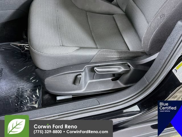 Used 2017 Volkswagen Golf S FWD image 21