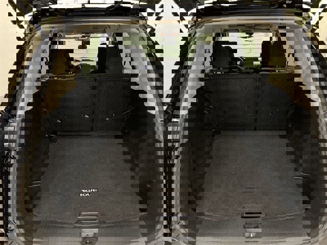 Used 2023 Nissan Rogue SV image 19