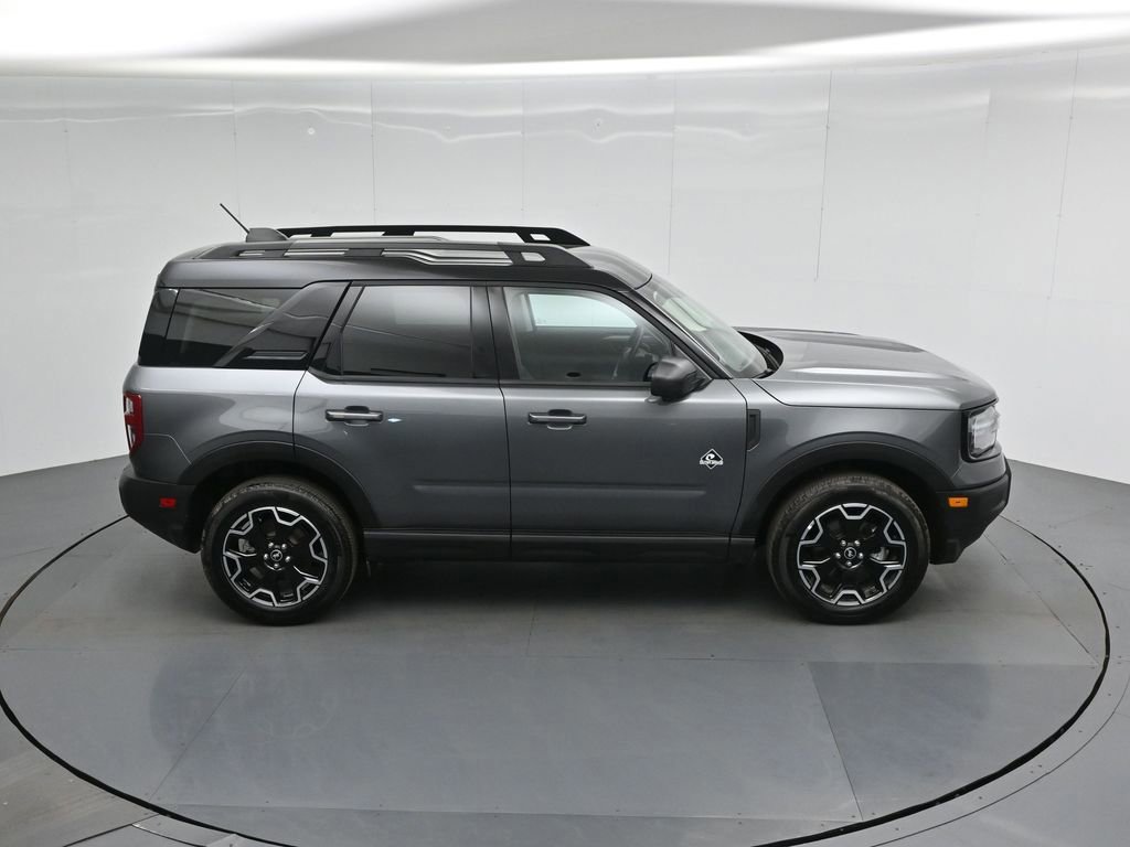 Certified 2025 Ford Bronco Sport Outer Banks w/ Outer Banks Tech Package+ image 9