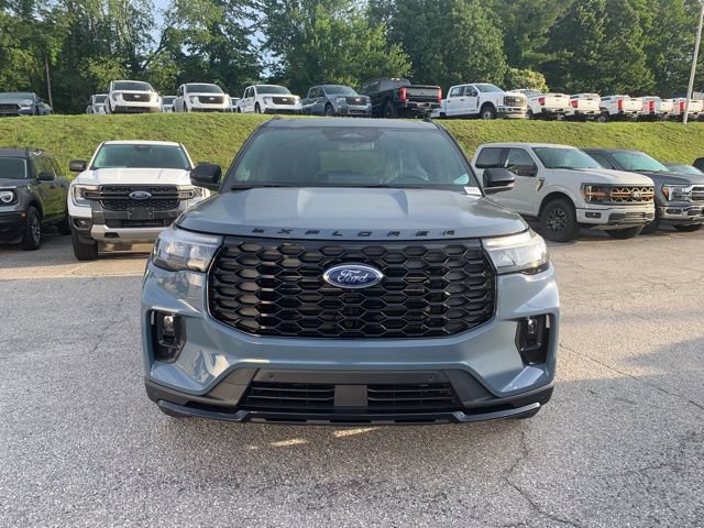Certified 2026 Ford Explorer ST-Line w/ ST-Line Street Pack AWD/4WD image 3