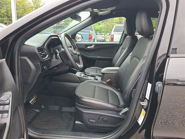 Certified 2024 Ford Escape ST-Line w/ Tech Pack #1 AWD/4WD image 40