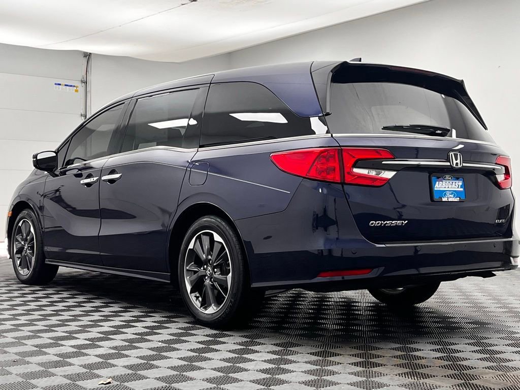Used 2023 Honda Odyssey Elite image 5