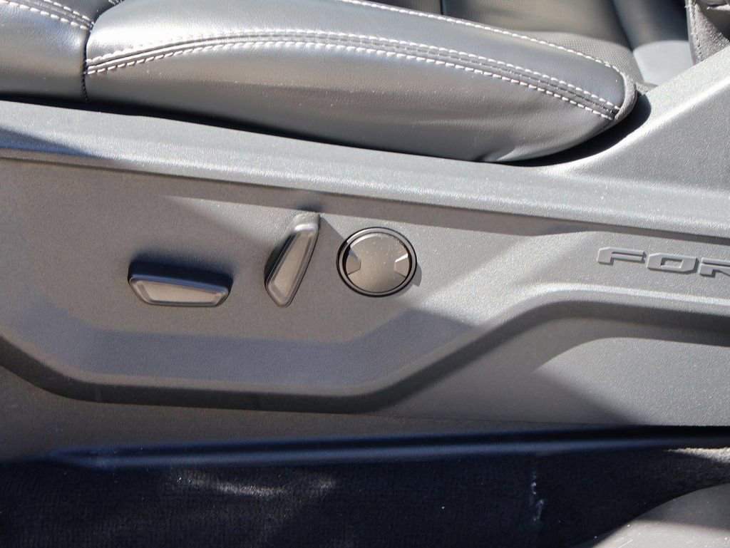 Certified 2025 Ford Expedition Max Platinum image 25