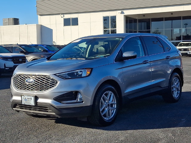 Certified 2024 Ford Edge SEL w/ Convenience Package AWD/4WD image 3