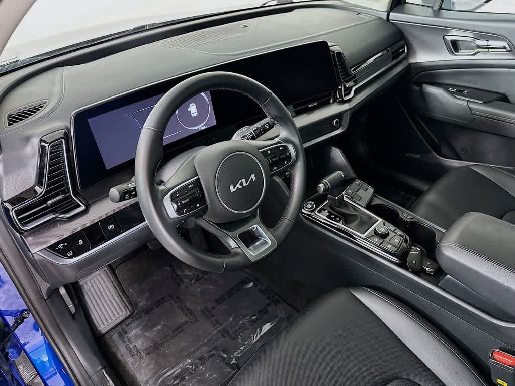 Used 2025 Kia Sportage SX FWD image 2