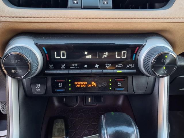 Used 2020 Toyota RAV4 Limited image 21