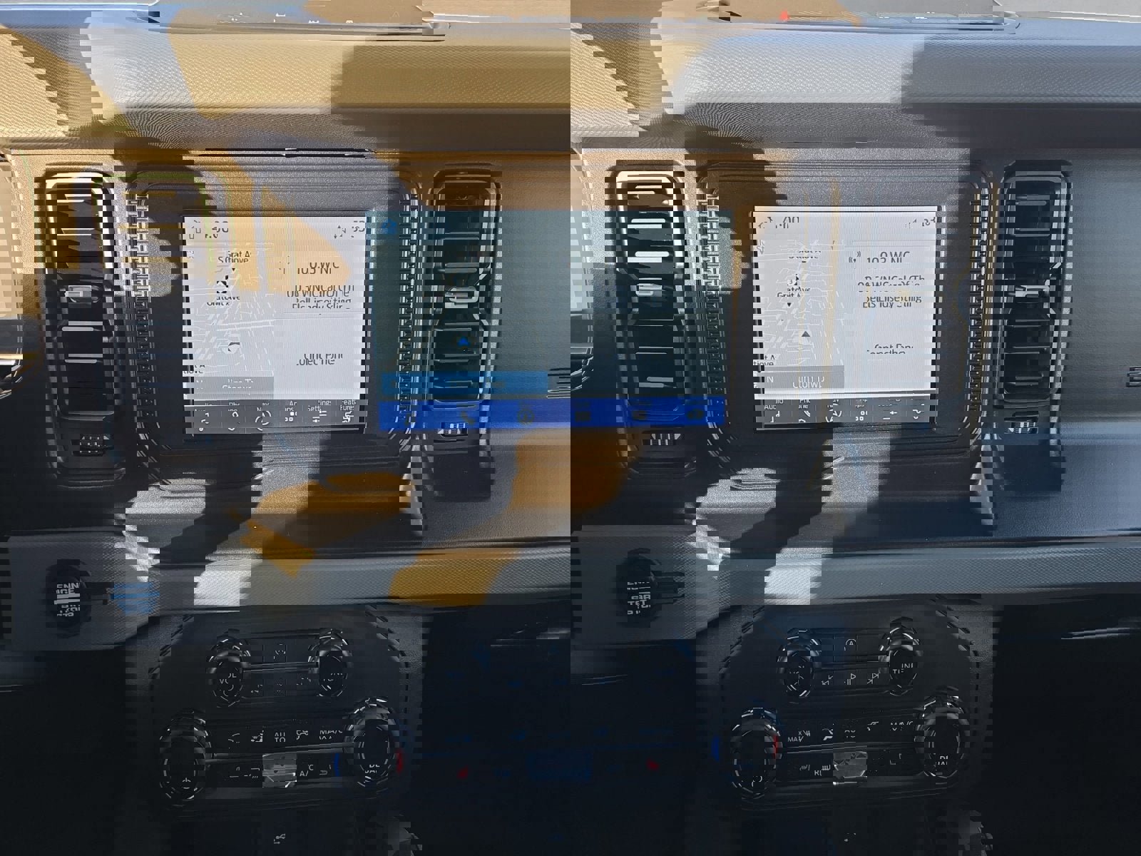 Certified 2023 Ford Bronco Big Bend w/ Sasquatch Package image 18