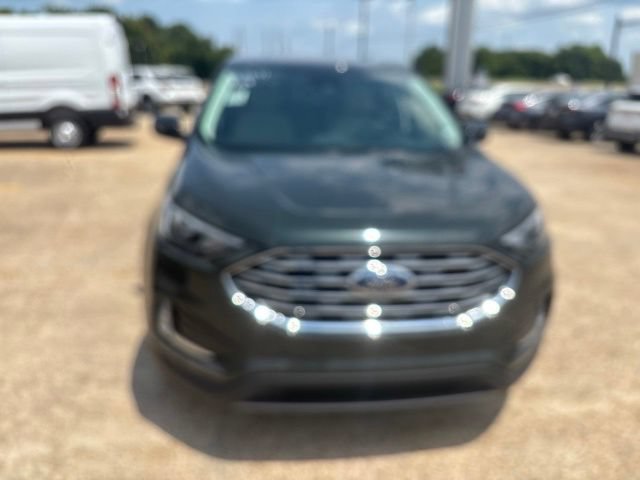 Certified 2024 Ford Edge Titanium AWD/4WD image 4