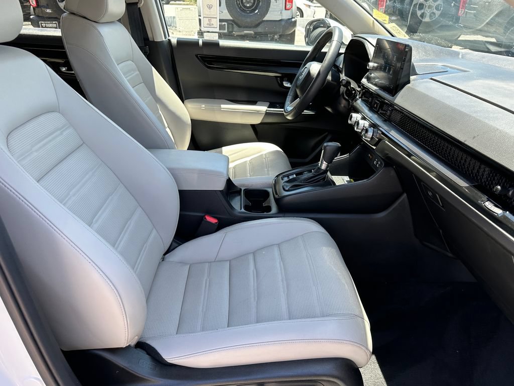 Used 2025 Honda CR-V EX-L image 17