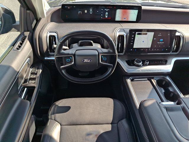 Certified 2025 Ford Expedition Platinum AWD/4WD image 12