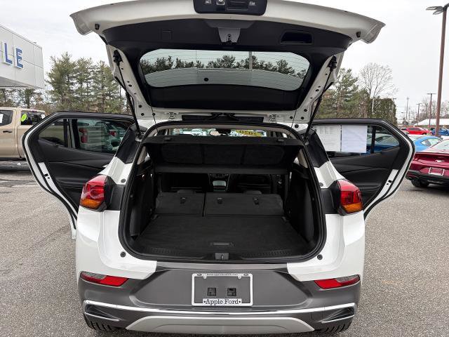 Used 2020 Buick Encore GX Essence w/ Experience Buick Package image 29