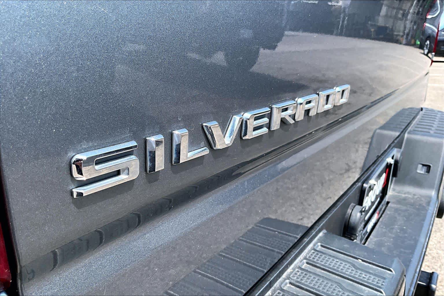 Used 2020 Chevrolet Silverado 1500 LT Trail Boss AWD/4WD image 10