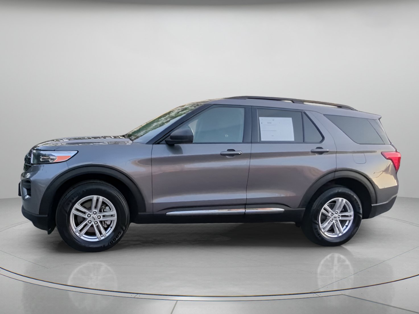 Certified 2023 Ford Explorer XLT AWD/4WD image 15