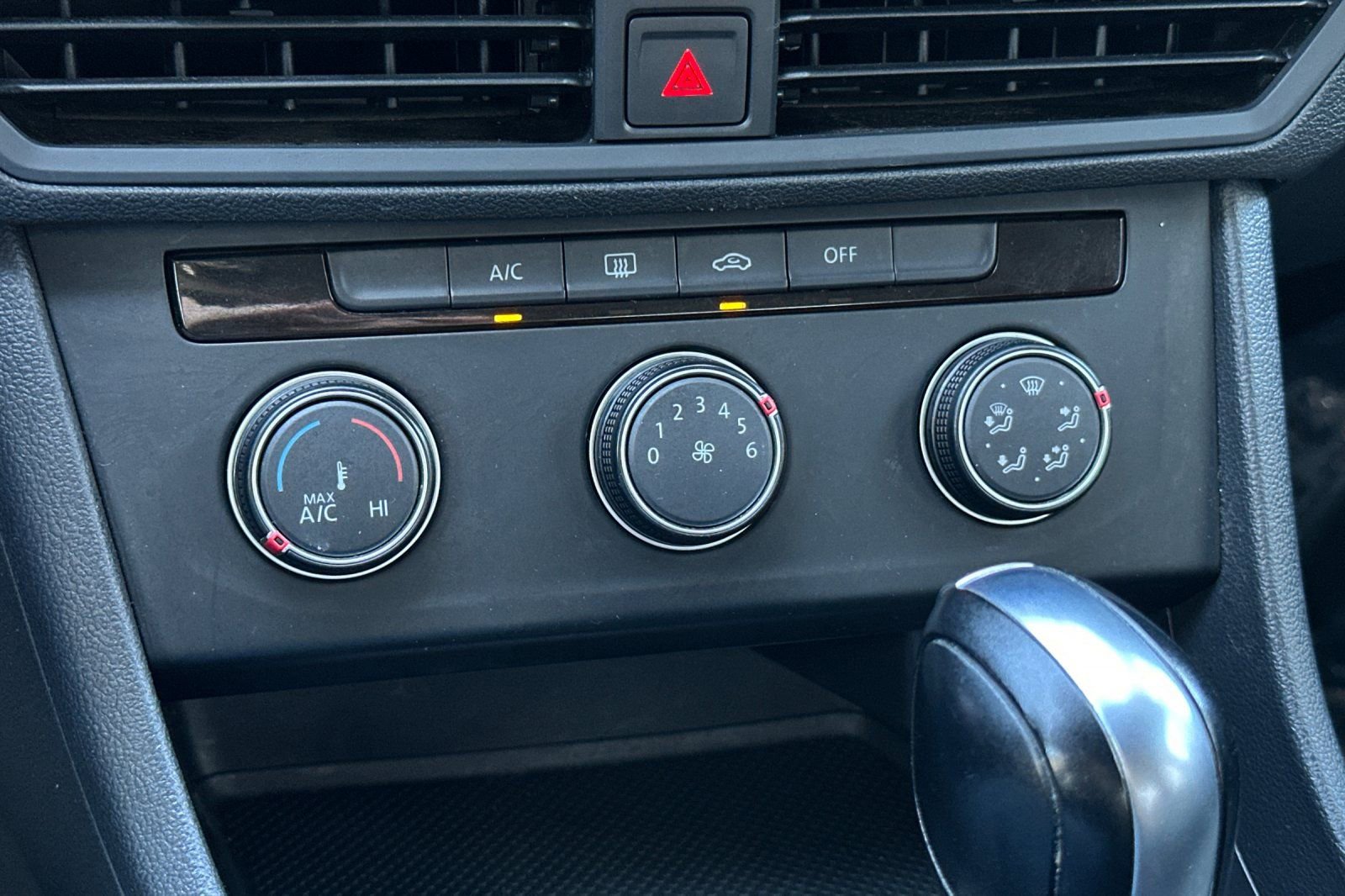 Used 2019 Volkswagen Jetta S image 18